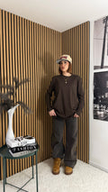 MAGLIA CON SPALLINE MARRONE